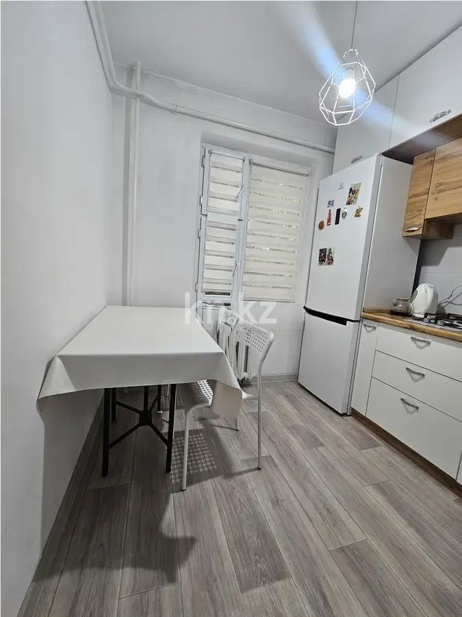 Продажа 1-комнатной квартиры, 33 м², 4 мкр., дом  23 в Алматы - фото 2