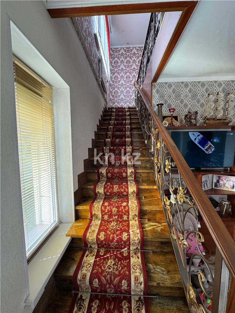 Продажа 7-комнатного дома, 220 м², ул. Менделеева, дом  39 - Продажа домов, коттеджей в Караганде фото 18 из 28