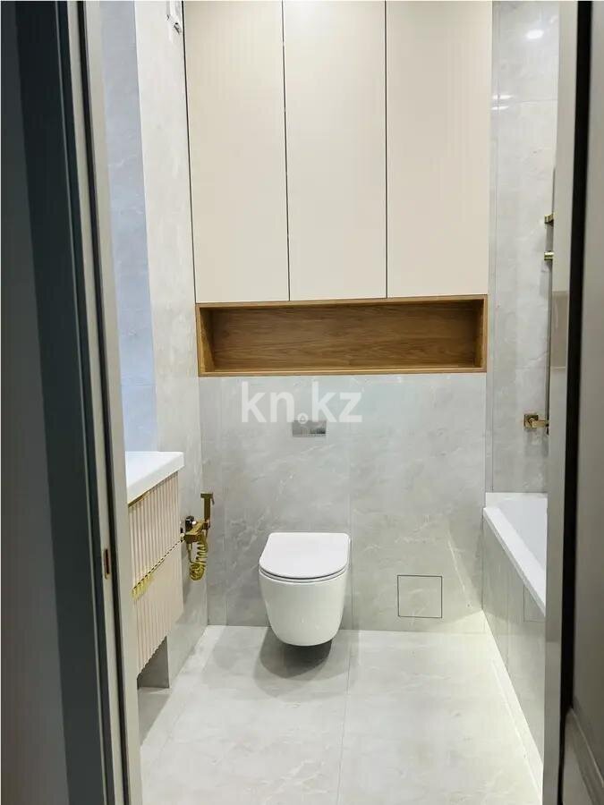 Продажа 4-комнатной квартиры, 140 м² в Алматы - фото 5