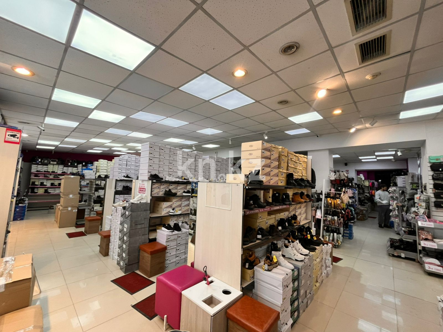 Аренда помещения - Аренда офисных и торговых помещений в Караганде фото 9 из 13