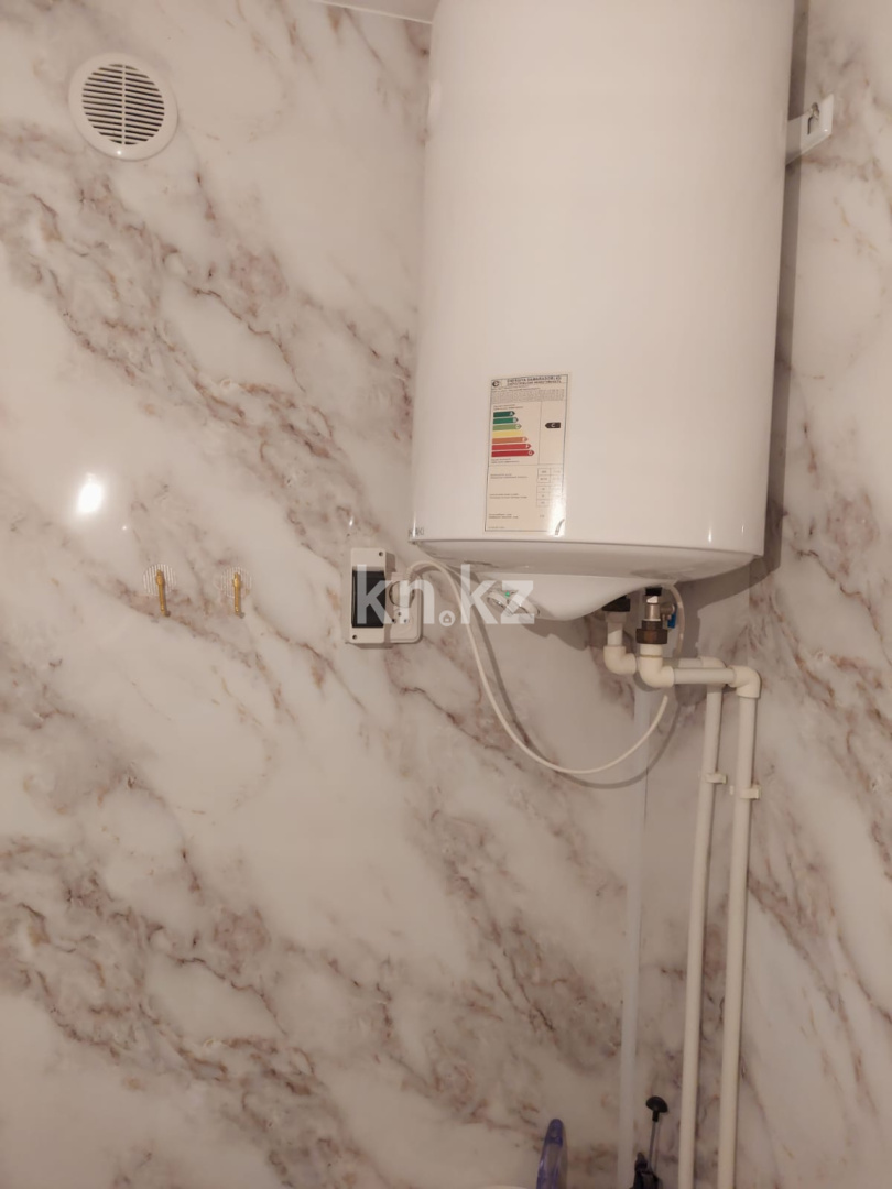 Продажа 2-комнатной квартиры, 43 м², мкр-н 16, дом  25 в Караганде - фото 8