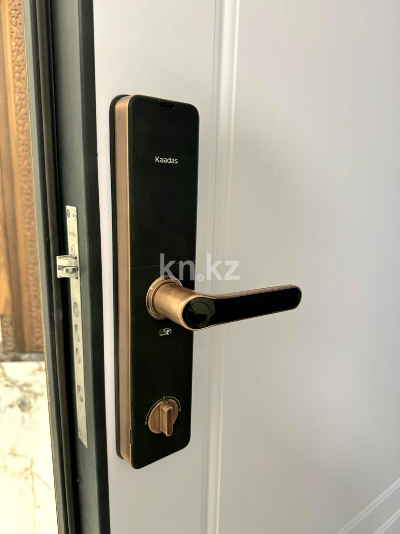 Продажа 2-комнатной квартиры, 75 м², ул. Шаяхметова - Продажа квартир в Шымкенте фото 12 из 35