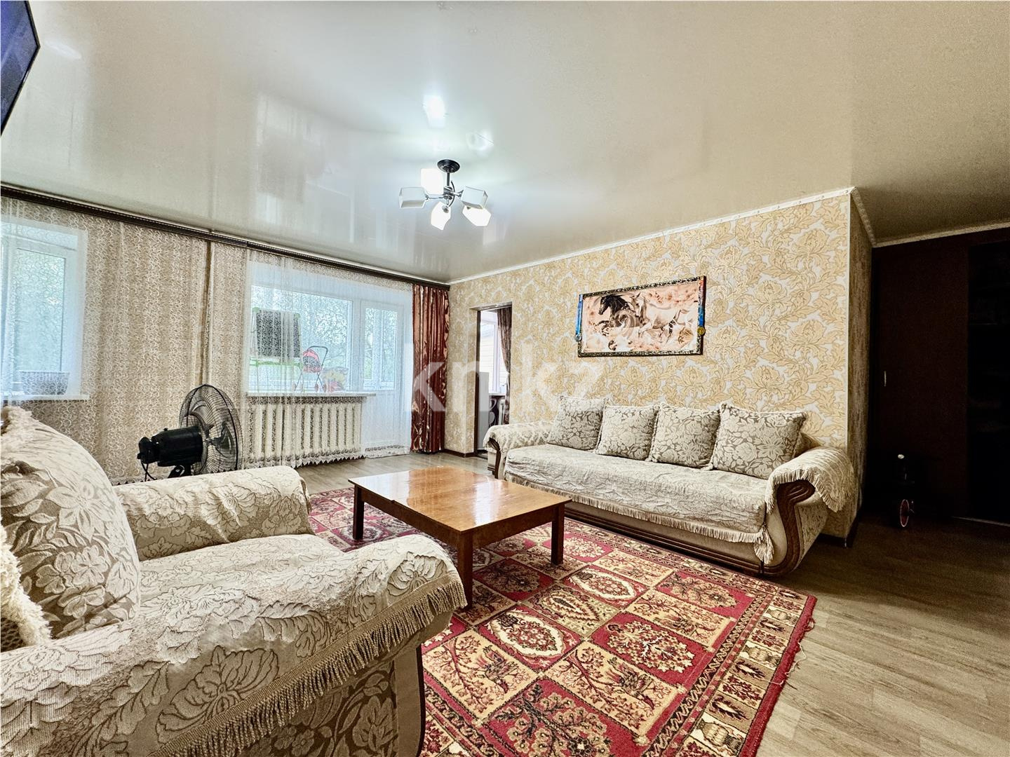 Продажа 3-комнатной квартиры, 58 м², ул. Гоголя, дом  41 - Продажа квартир в Караганде фото 1 из 17