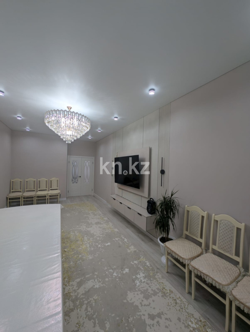 Продажа 3-комнатной квартиры, 100.2 м² - Недвижимость в Уральске фото 10 из 12