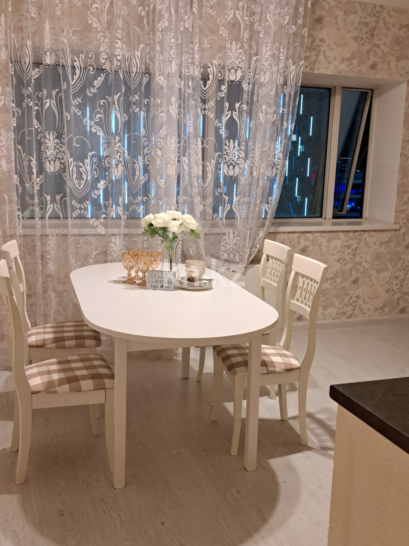 Аренда 2-комнатной квартиры посуточно, 86 м², ул. Достык, дом  5 - ул. Сауран - Аренда квартир посуточно в Астане без посредников фото 8 из 22