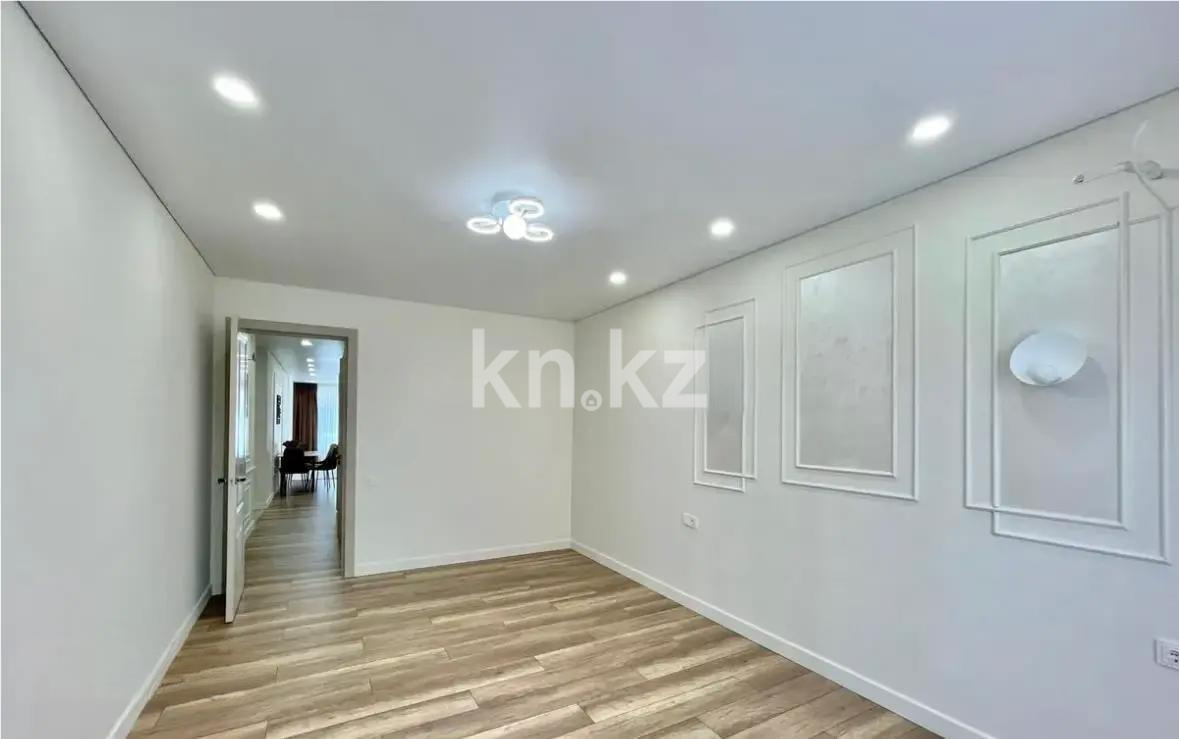 Продажа 4-комнатной квартиры, 67.2 м² в Алматы - фото 2