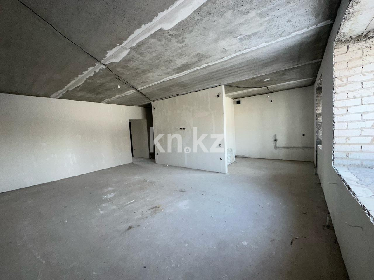 Продажа 4-комнатной квартиры, 105 м², ул. Дюсембекова - Продажа  четырехкомнатных квартир в Караганде фото 5 из 11