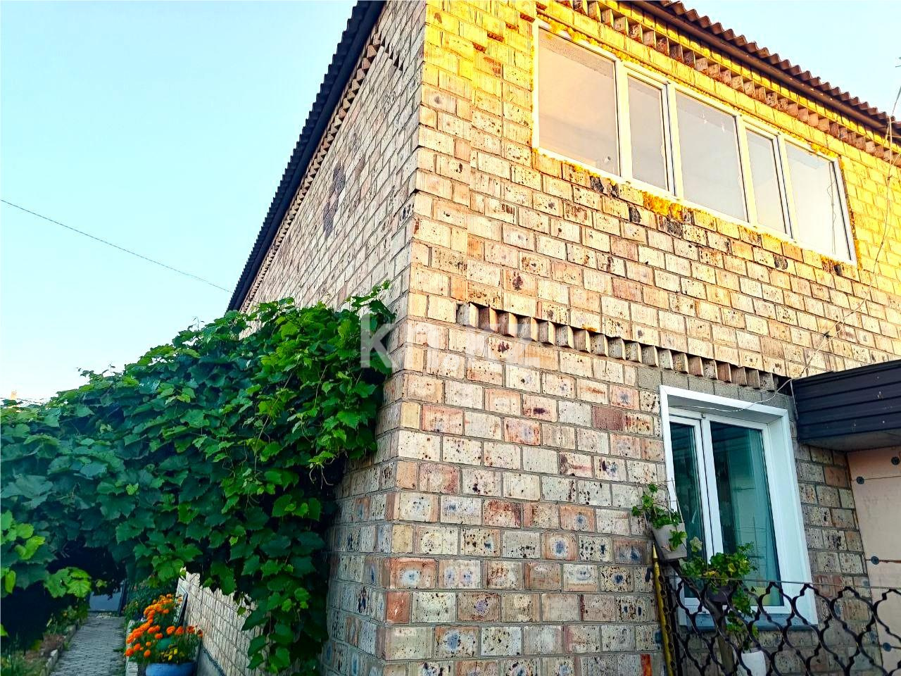 Продажа 4-комнатного дома, 99 м², ул. Крымская, дом  7 - Продажа домов, коттеджей в Караганде фото 1 из 24