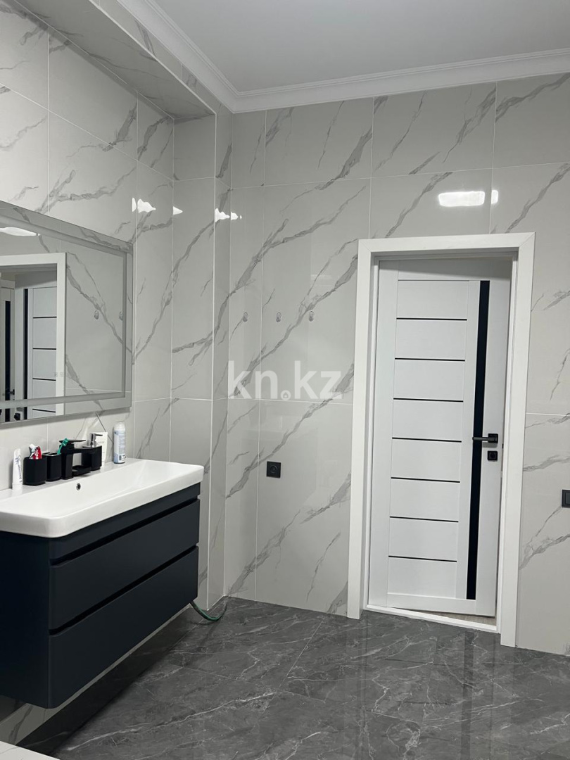 Продажа 8-комнатного дома, 270 м², мкр-н Мадениет, дом  82 - ул. Саина - Продажа домов, коттеджей в Казахстане фото 2 из 11