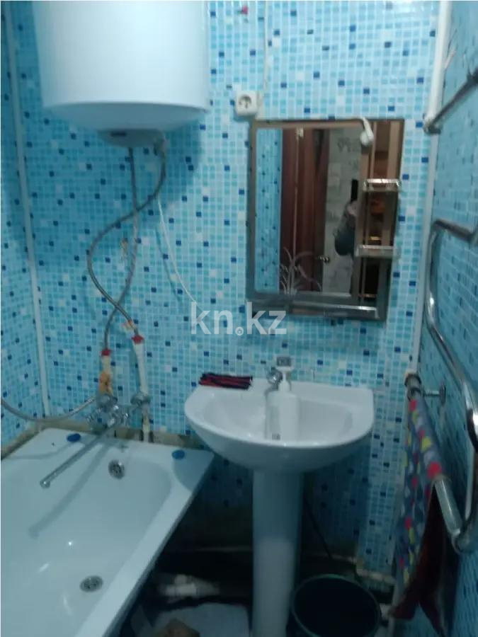Продажа 2-комнатной квартиры, 45 м², мкр-н 11а, дом  15 в Караганде - фото 2