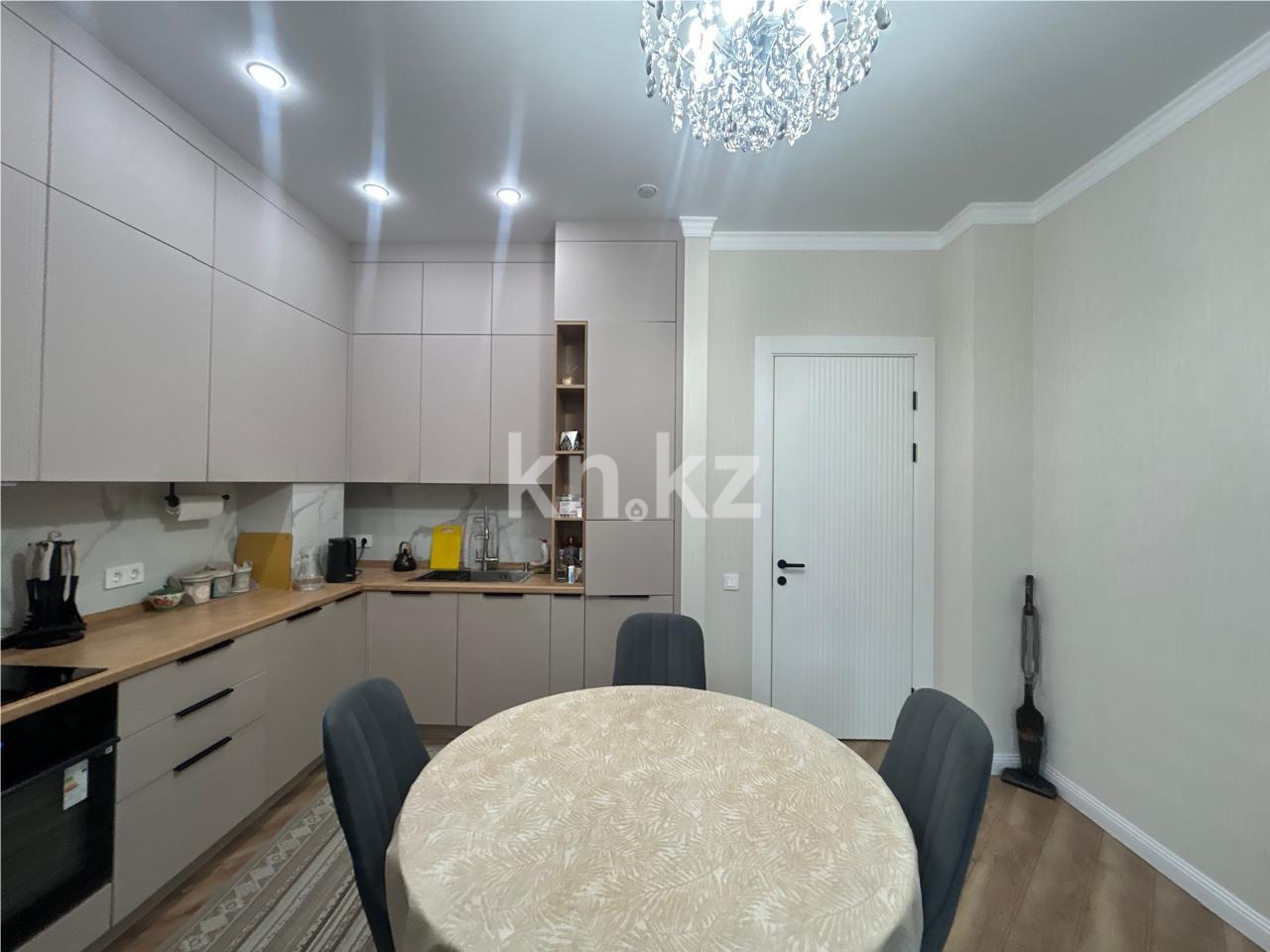 Продажа 3-комнатной квартиры, 100 м², ул. Бокейхана - Продажа квартир в новостройках Астаны фото 15 из 17