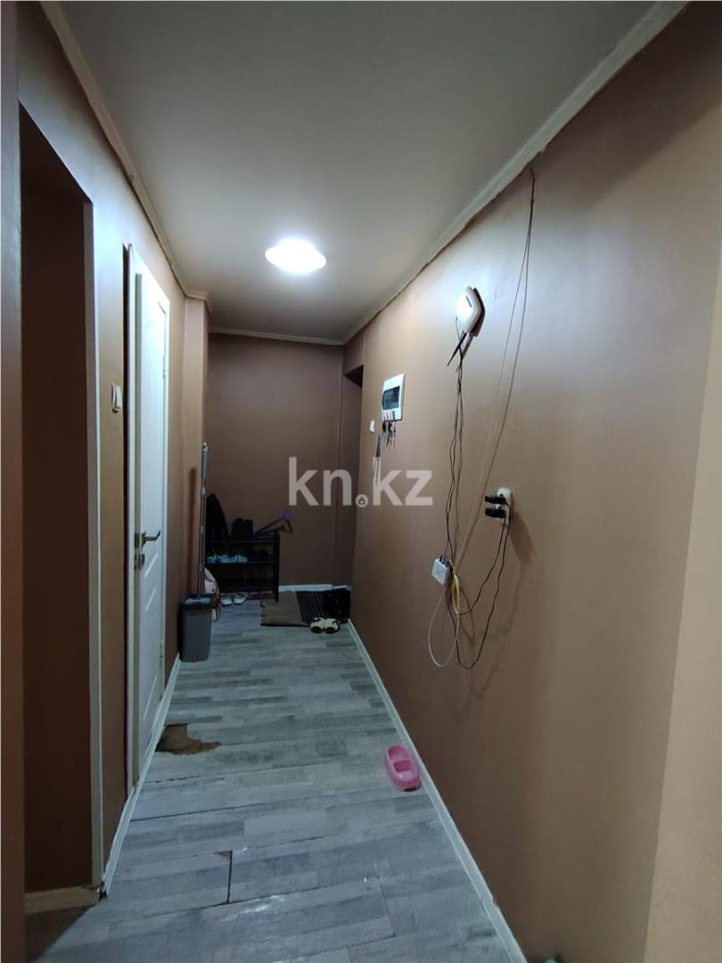 Продажа 3-комнатной квартиры, 45 м² - Продажа трехкомнатных квартир в Караганде - страница 2 фото 16 из 18