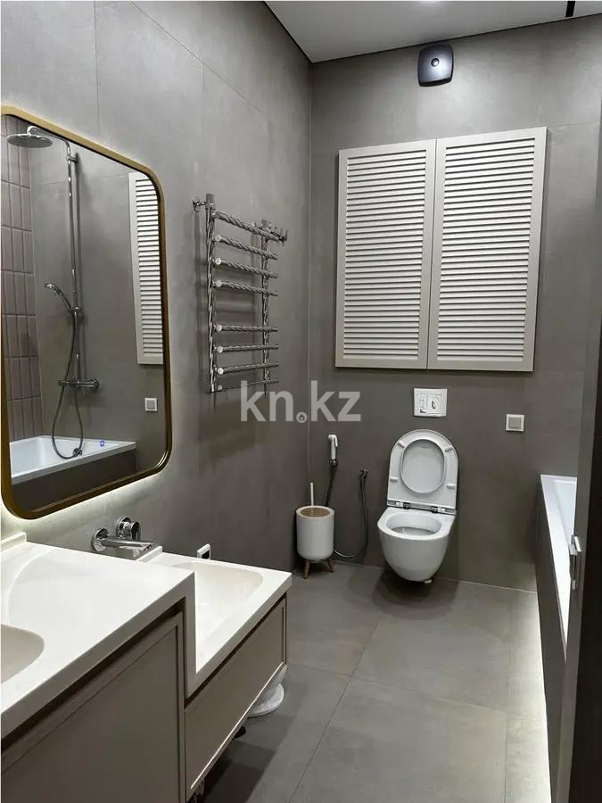 Продажа 4-комнатной квартиры, 145 м², ул. Курмангазы, дом  145 - Продажа квартир в Алматы без посредников с фото фото 2 из 3