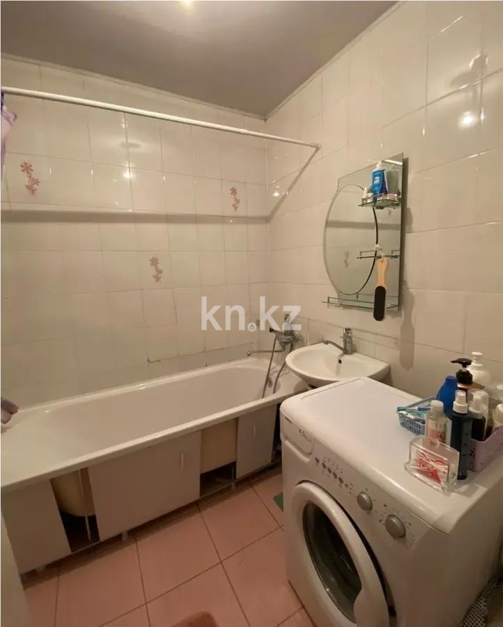 Продажа 2-комнатной квартиры, 56 м², мкр-н Аксай-3б, дом  12 в Алматы - фото 4