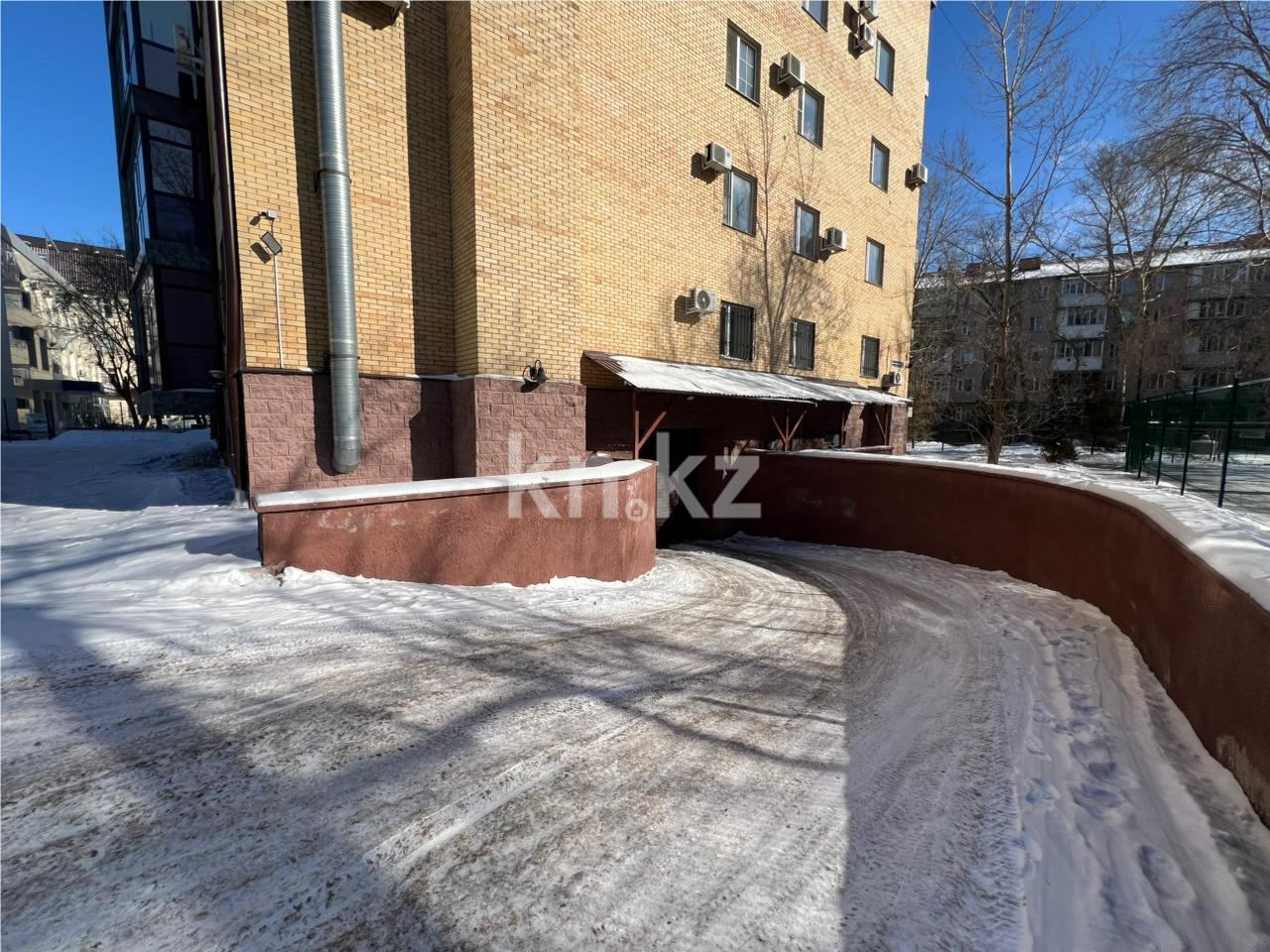 Продажа 3-комнатной квартиры, 131 м² - Продажа квартир в кирпичном доме в Казахстане - страница 5 фото 19 из 22