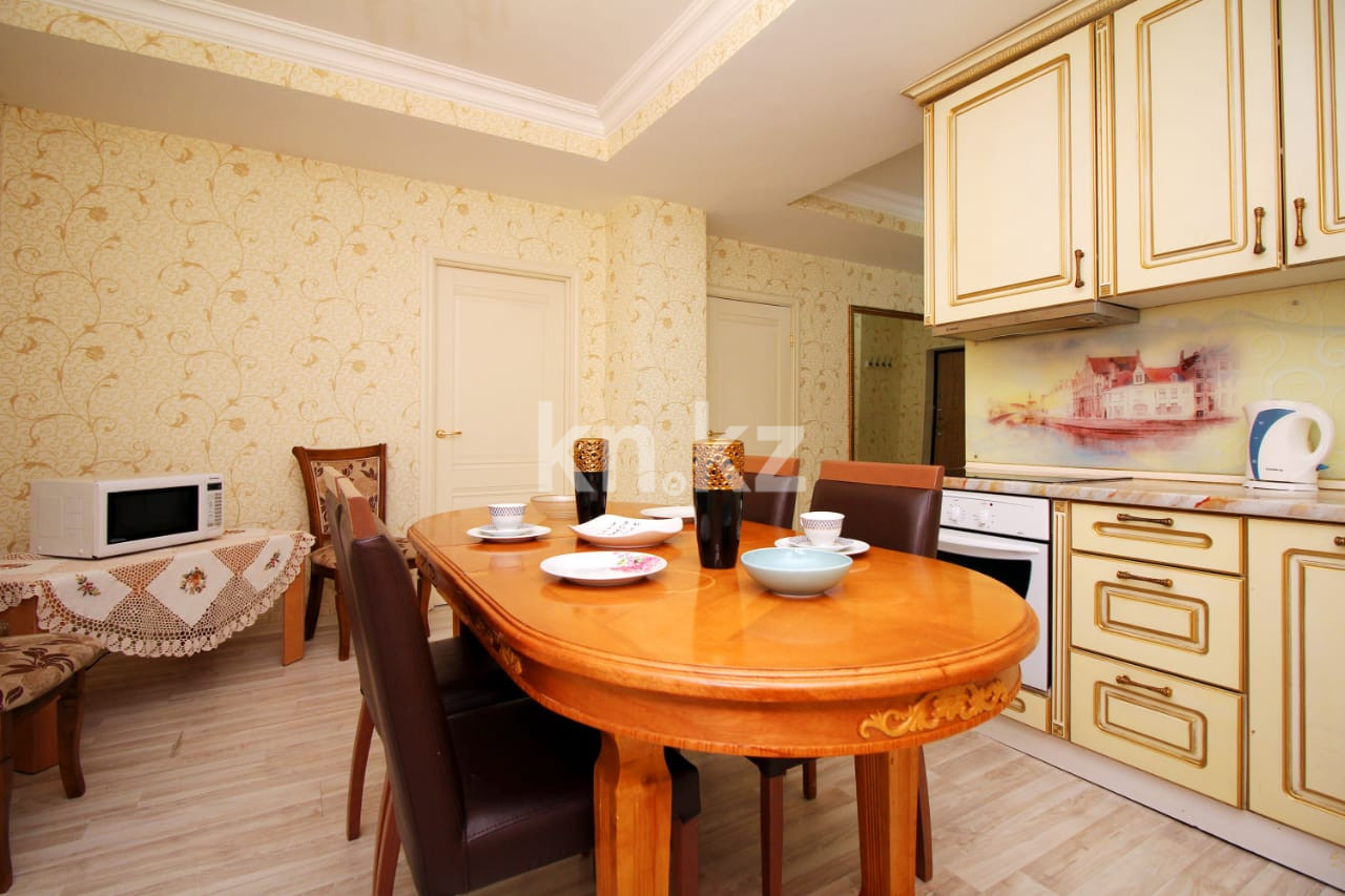 Аренда 3-комнатной квартиры посуточно, 116 м² - Недвижимость в Алматы фото 3 из 8