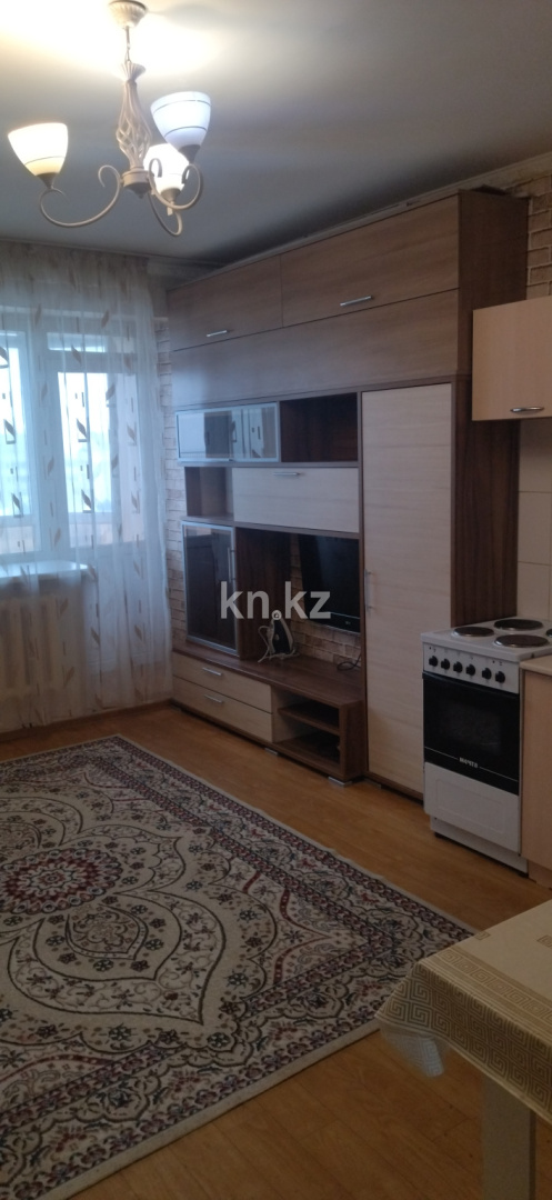 Аренда 1-комнатной квартиры, 30 м², ул. Отырар, дом  18 - ул. Кенесары - Аренда квартир помесячно в Астане без посредников фото 1 из 9