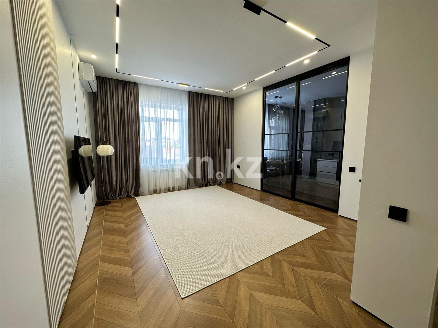 Продажа 2-комнатной квартиры, 63 м², пр. Республики, дом  49 - Продажа  двухкомнатных квартир в Караганде фото 3 из 17