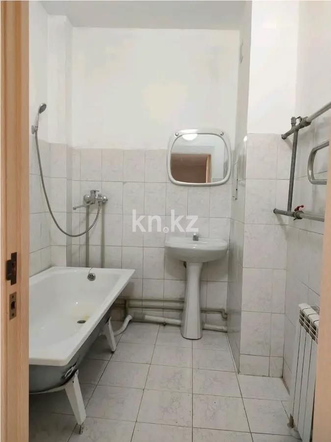 Продажа 2-комнатной квартиры, 67.8 м² в Алматы - фото 4