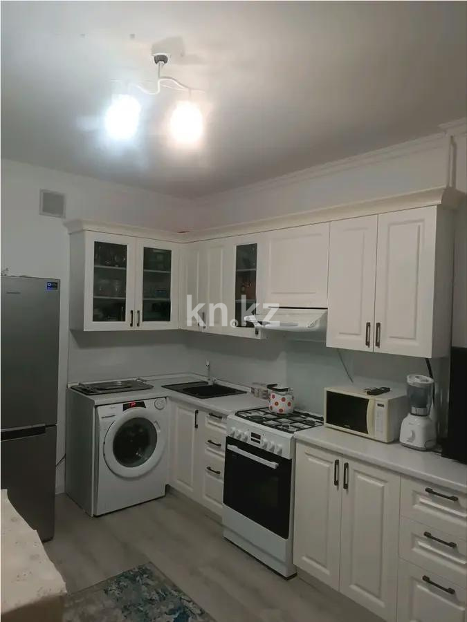 Продажа 1-комнатной квартиры, 40 м², мкр-н Аксай-4, дом  16а в Алматы - фото 3