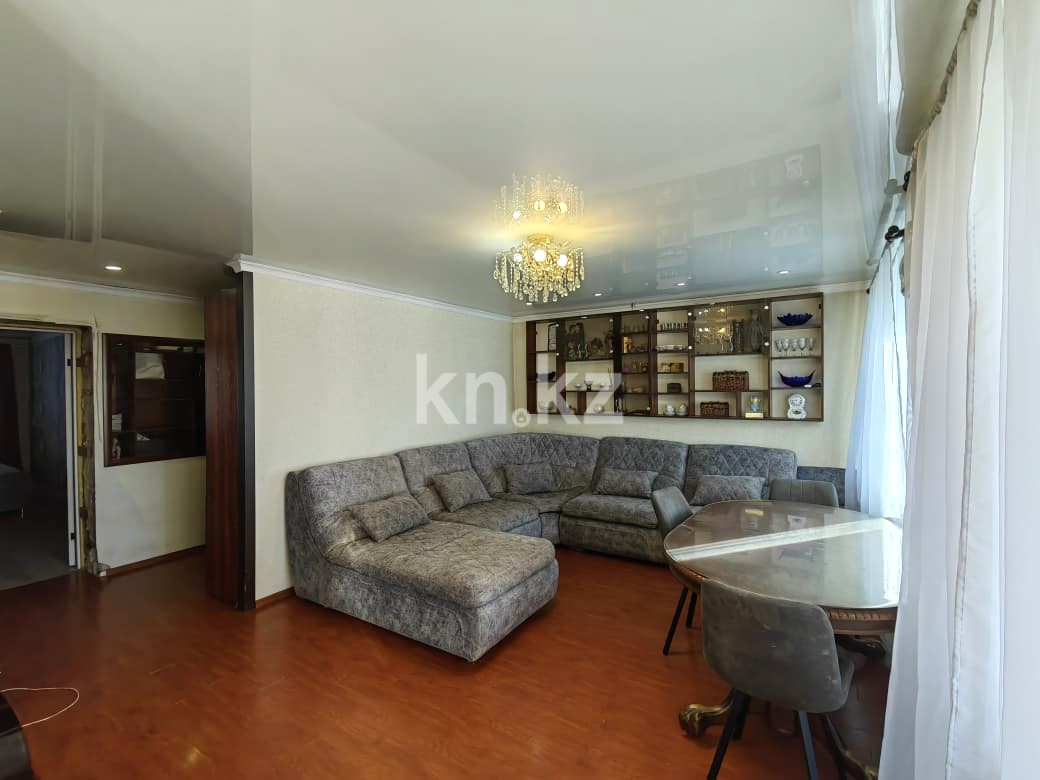 Продажа 3-комнатной квартиры, 71 м², ул. Ержанова, дом  47/2 - Продажа квартир в Караганде фото 4 из 26