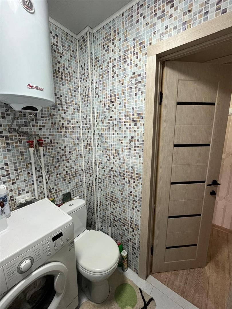 Продажа 2-комнатной квартиры, 44 м², 11 кв-л в Караганде - фото 7