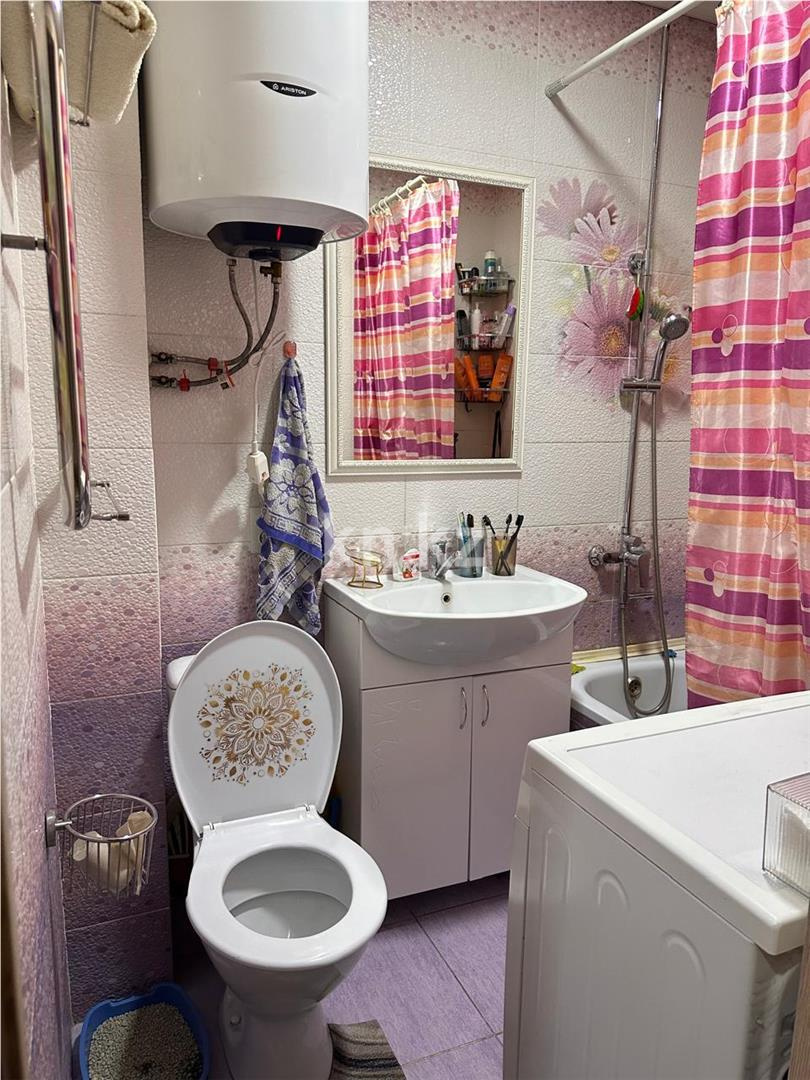 Продажа 2-комнатной квартиры, 48 м², мкр-н 22 в Караганде - фото 7