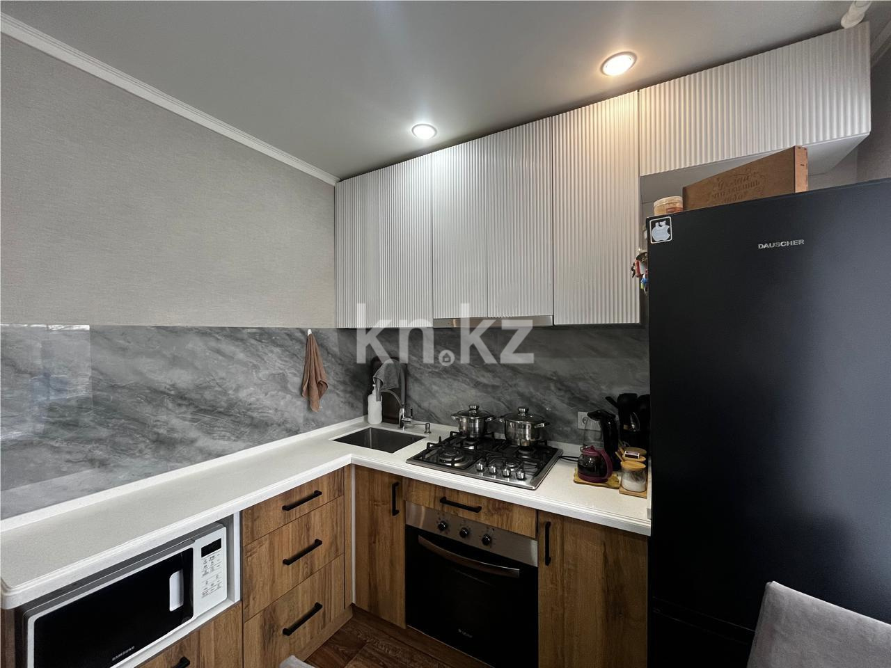 Продажа 3-комнатной квартиры, 42 м² - Продажа квартир в Караганде - страница 3 фото 9 из 12