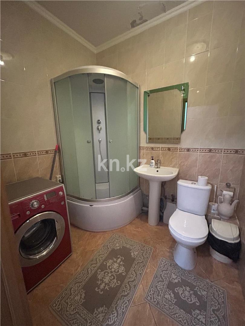 Продажа 3-комнатной квартиры, 100.2 м², ул. Достык в Астане - фото 15