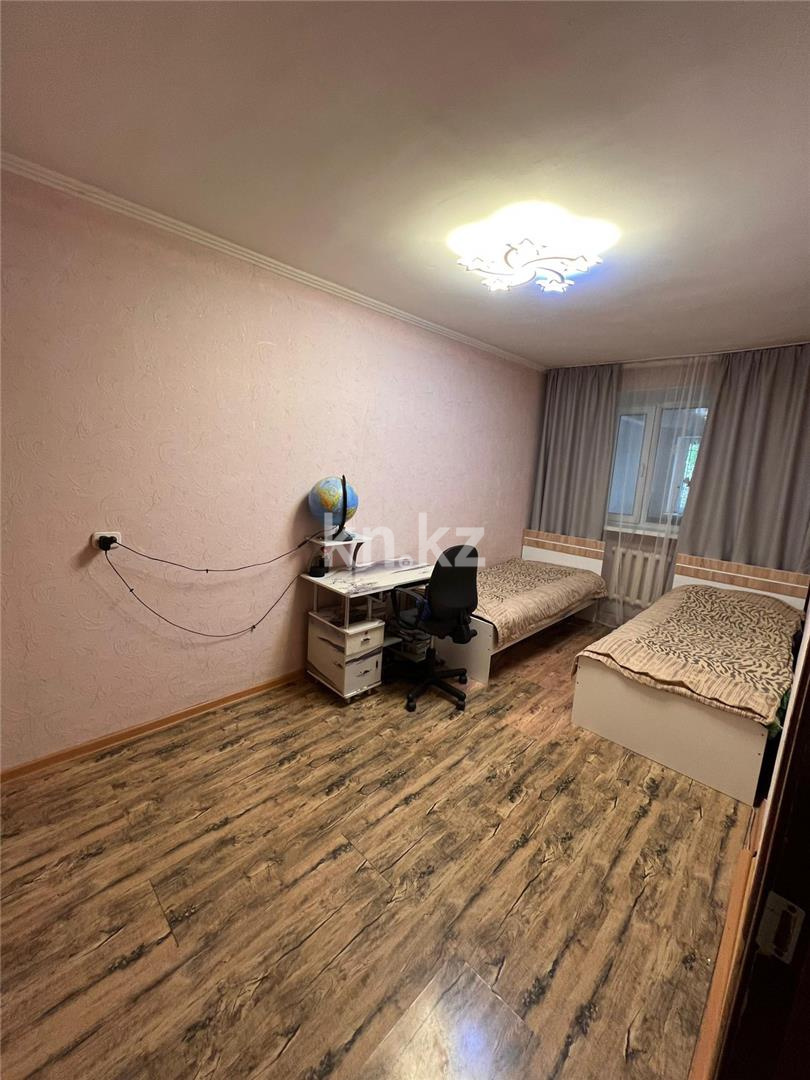 Продажа 3-комнатной квартиры, 68 м², мкр-н 6, дом  5 в Караганде - фото 6