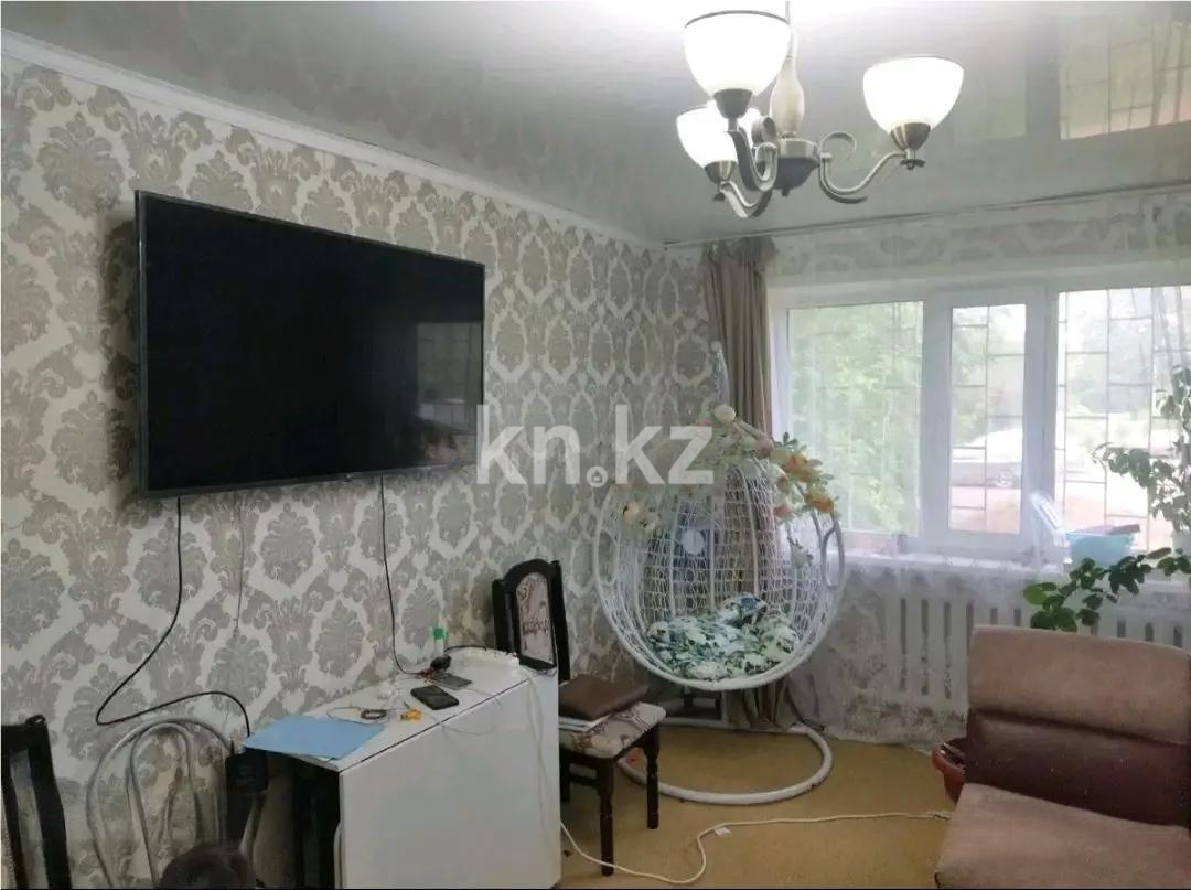 Продажа 2-комнатной квартиры, 46 м², 3 мкр-н, дом  40 - Продажа квартир в Абае без посредников фото 1 из 3