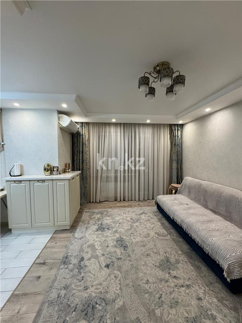 Продажа 3-комнатной квартиры, 61 м², ул. Аманжолова - Продажа  трехкомнатных квартир в Караганде с фото фото 6 из 17