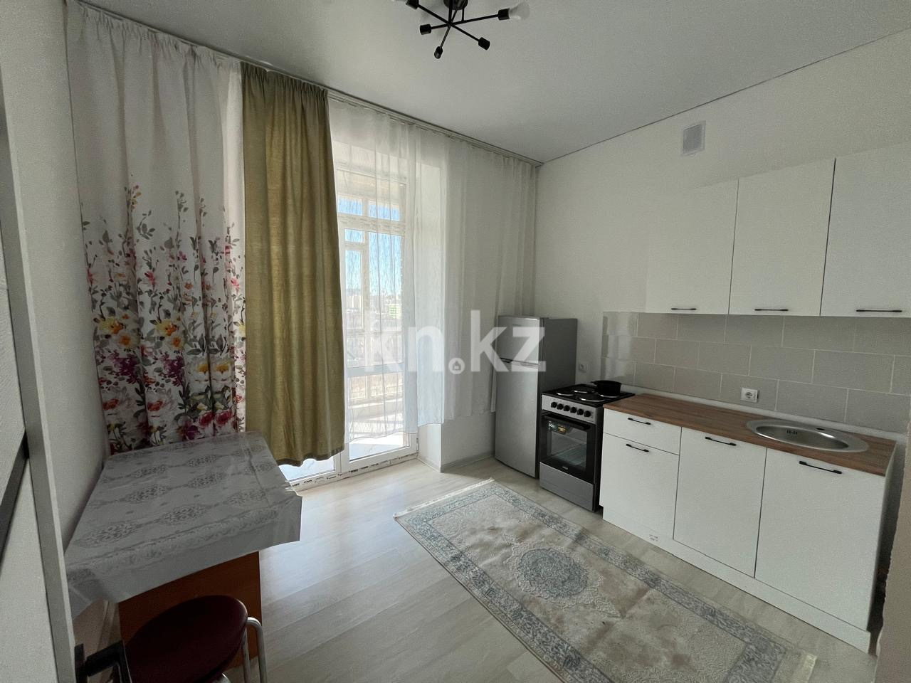 Аренда 1-комнатной квартиры, 45 м² в Астане