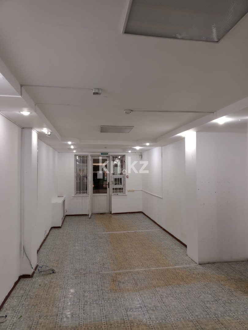 Аренда , ул. Бейбитшилик, дом  27 - ул. Жангельдина - Аренда офисных и торговых помещений в Астане фото 1 из 6