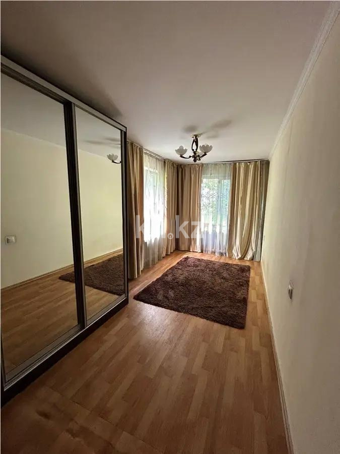 Продажа 2-комнатной квартиры, 46 м², мкр-н 4, дом  1 в Алматы - фото 2