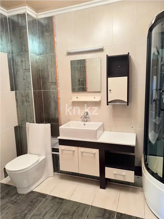 Продажа 7-комнатной квартиры, 300 м², ул. Аманжолова, дом  35/1 - Продажа  пятикомнатных квартир в Караганде без посредников с фото фото 4 из 4