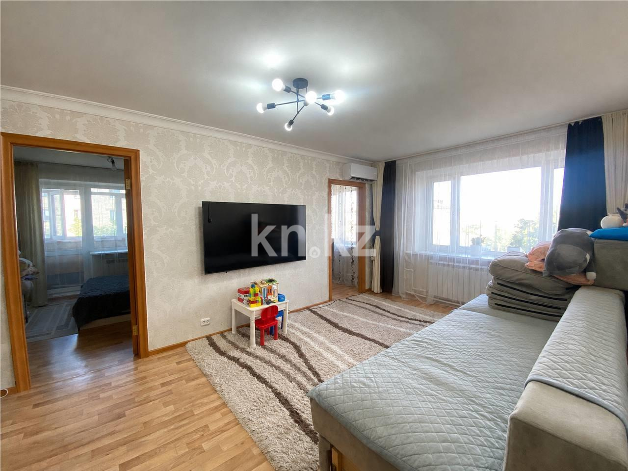 Продажа 4-комнатной квартиры, 60 м² - Продажа квартир в Караганде - страница 2 фото 1 из 10