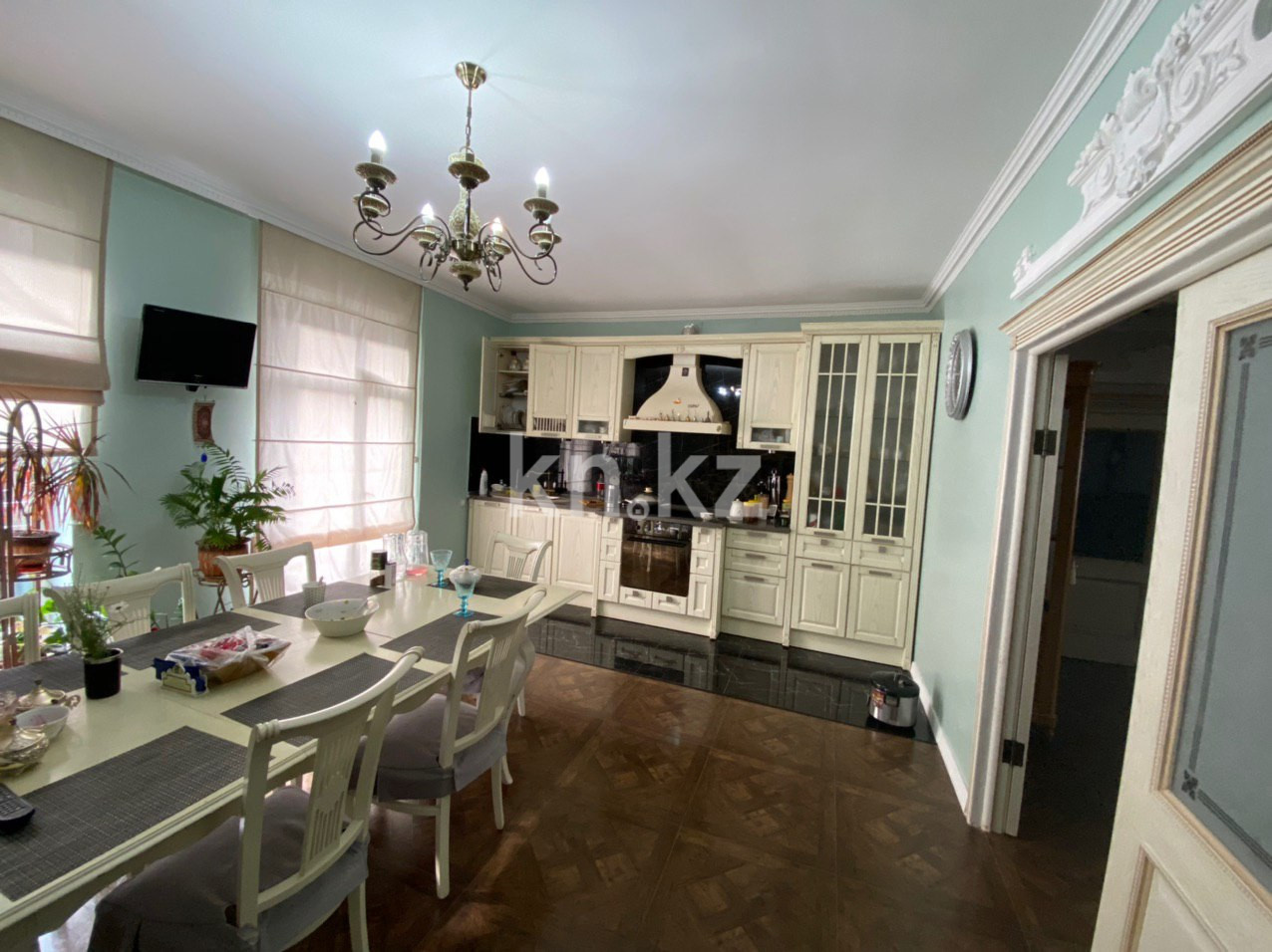 Аренда 5-комнатной квартиры, 210 м², ул. Сарайшык, дом  38 - Аренда квартир помесячно в Казахстане фото 7 из 9