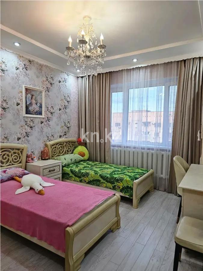 Продажа 4-комнатной квартиры, 98 м², мкр-н Аксай-1, дом  13 в Алматы - фото 3