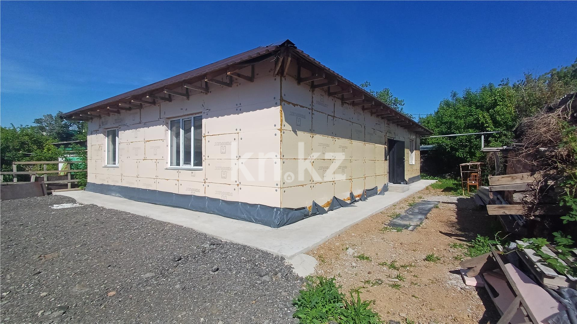 Продажа 5-комнатного дома, 135.6 м², ул. Столичная - Продажа домов, коттеджей в Казахстане фото 1 из 21