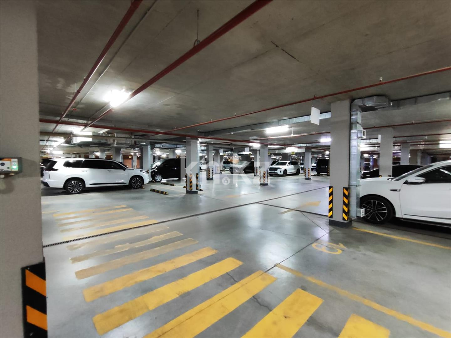 Продажа 4-комнатной квартиры, 108 м², пр. Шахтеров - Продажа  четырехкомнатных квартир в Караганде фото 22 из 23