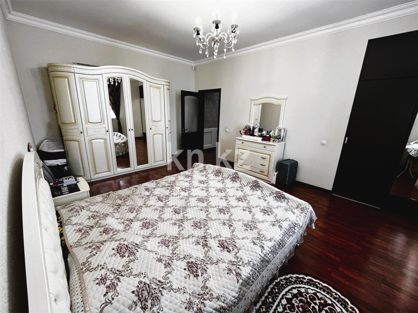 Продажа 9-комнатного дома, 370 м², Таугуль в Караганде - фото 13