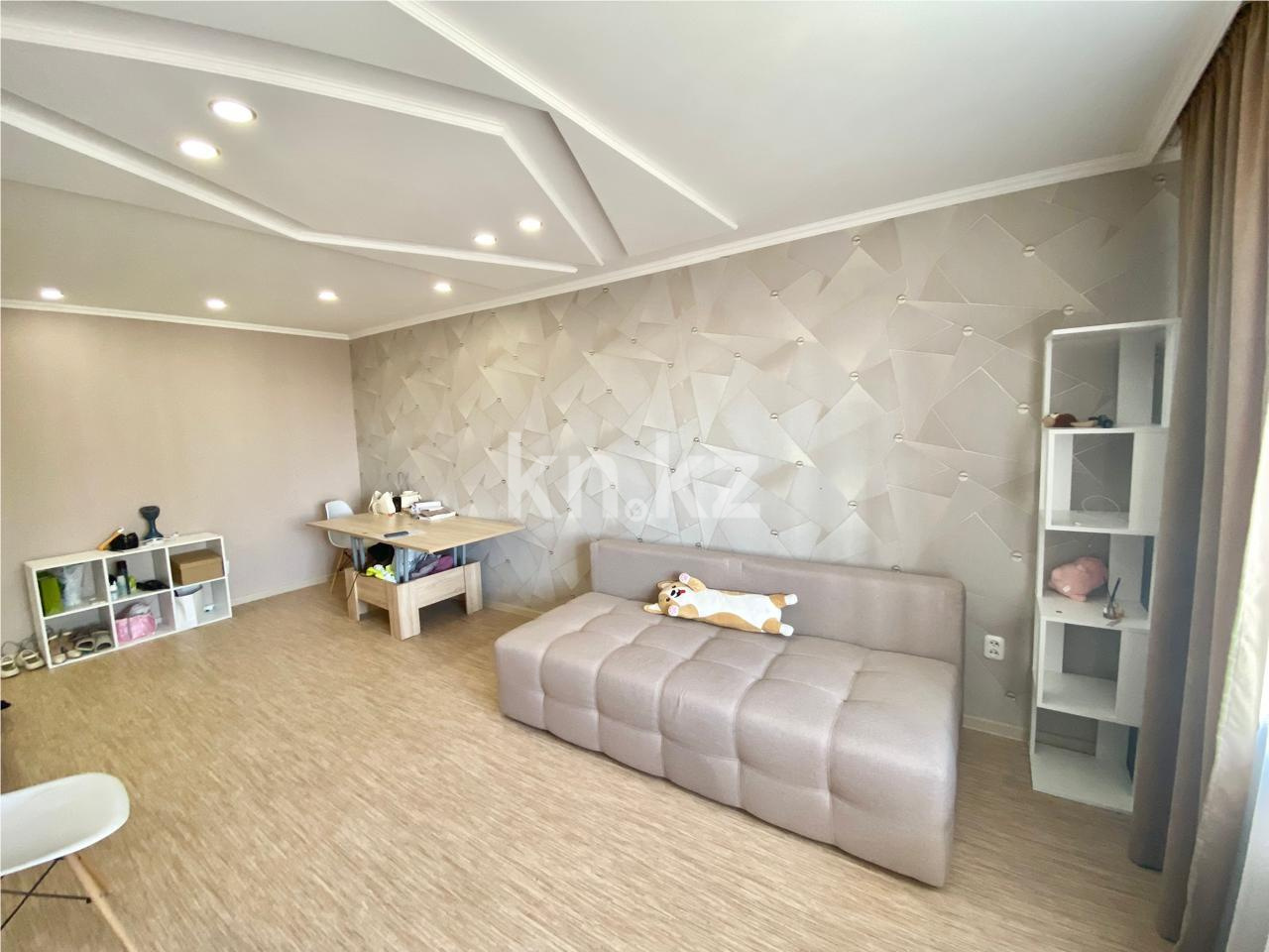 Продажа 1-комнатной квартиры, 35 м², ул. Гапеева - Продажа квартир в Караганде фото 2 из 9