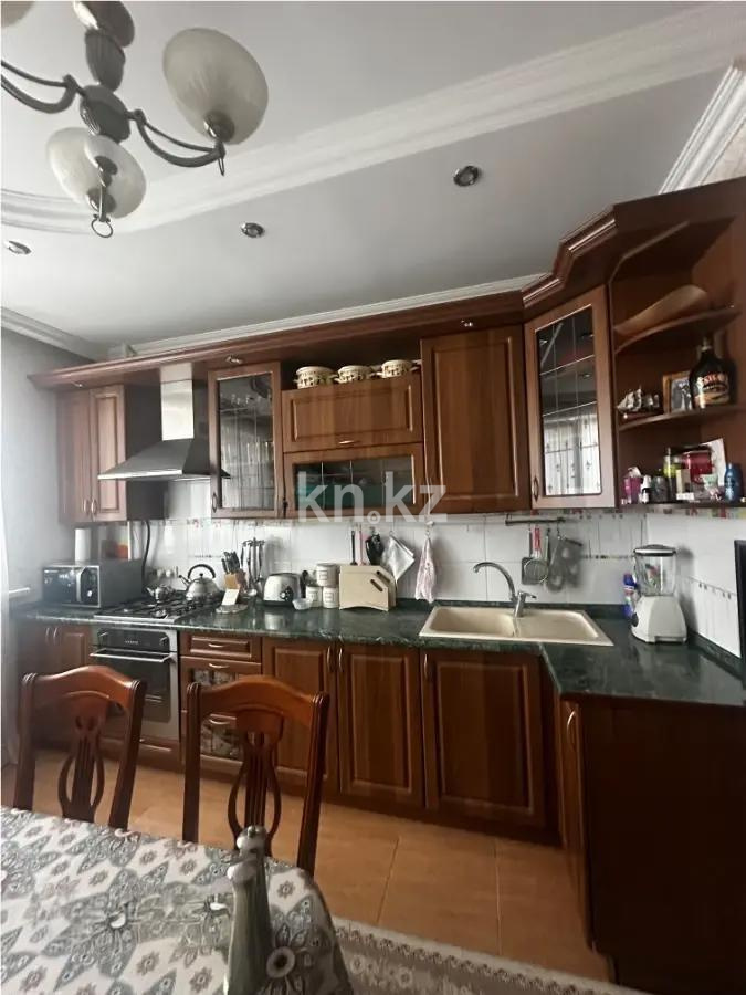 Продажа 2-комнатной квартиры, 63 м², мкр-н Аксай-4, дом  59 в Алматы - фото 3