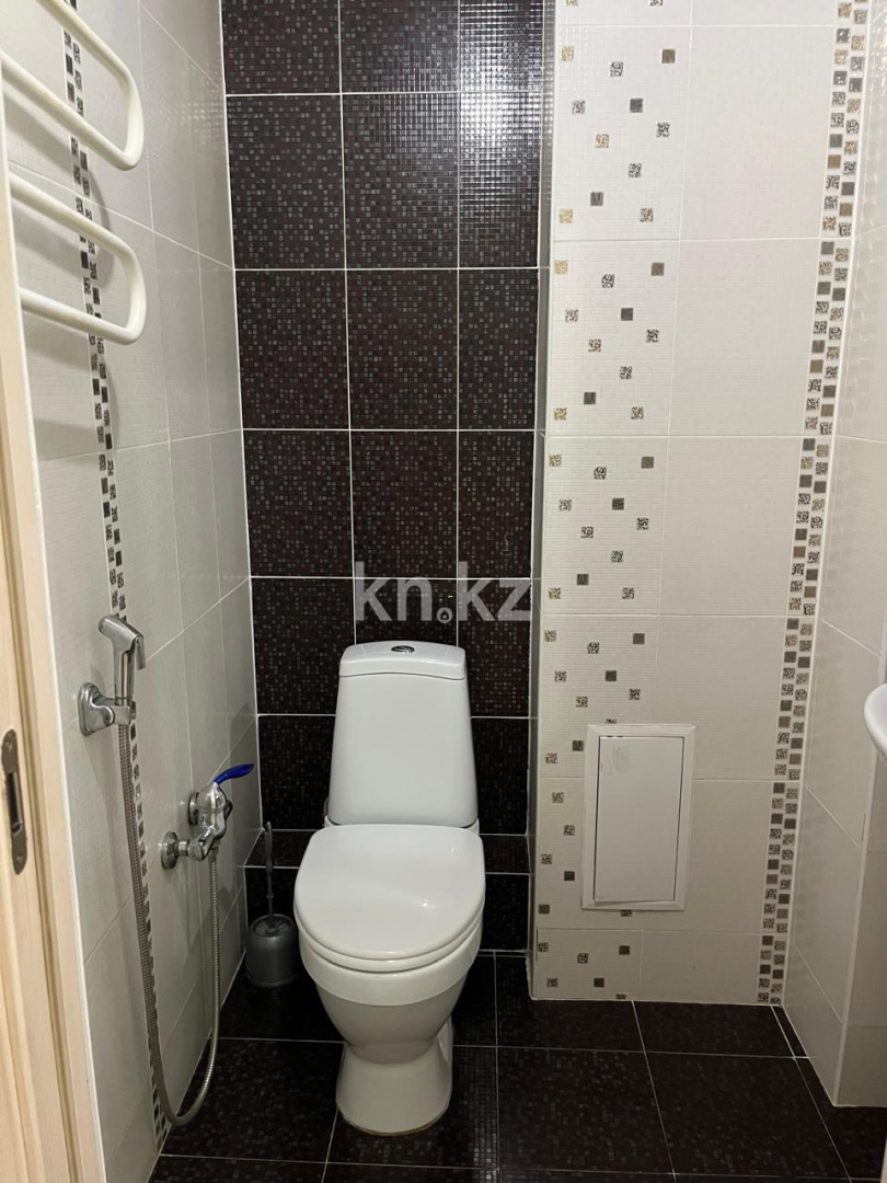 Продажа 4-комнатной квартиры, 105 м², ул. Сауран, дом  3/1 - район Абу Даби плазы - Продажа квартир в Астане фото 16 из 18