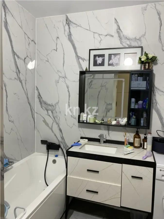 Продажа 3-комнатной квартиры, 120 м², мкр. Аксай-5, дом  3б в Алматы - фото 4