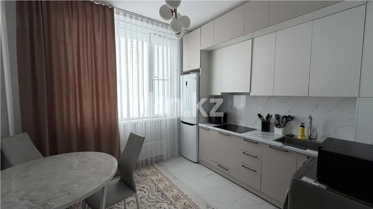 Продажа 1-комнатной квартиры, 40.3 м² в Астане - фото 2