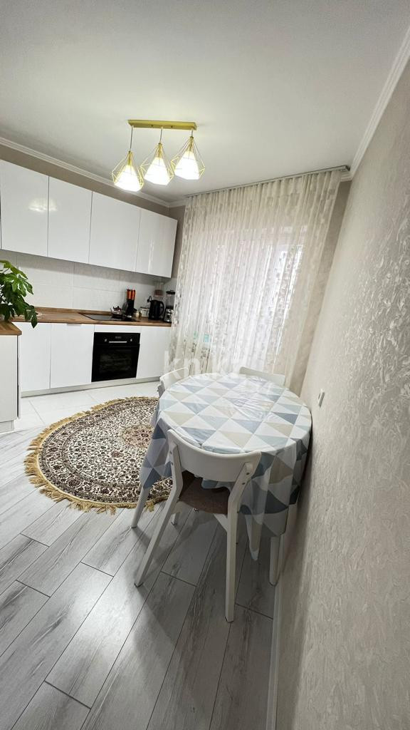 Продажа 2-комнатной квартиры, 70 м², ул. Ашимова - Продажа  двухкомнатных квартир в Караганде фото 7 из 16