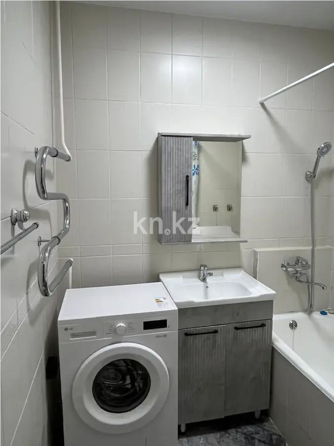 Продажа 2-комнатной квартиры, 65 м², пр. Аль-Фараби, дом  63 - Продажа  двухкомнатных квартир в Алматы без посредников с фото фото 3 из 3