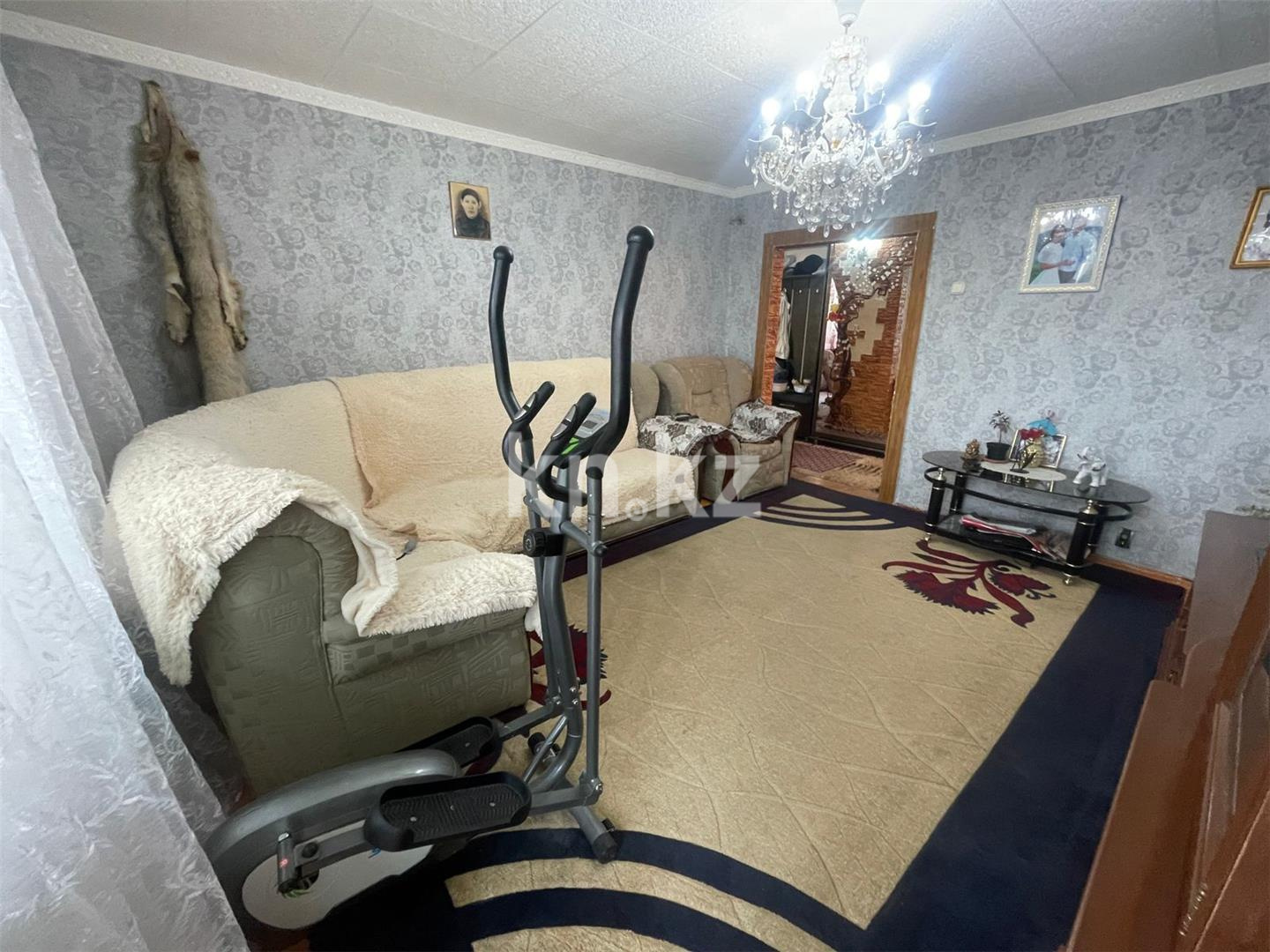 Продажа 3-комнатной квартиры, 65 м², пр. Республики, дом  18 в Караганде - фото 2